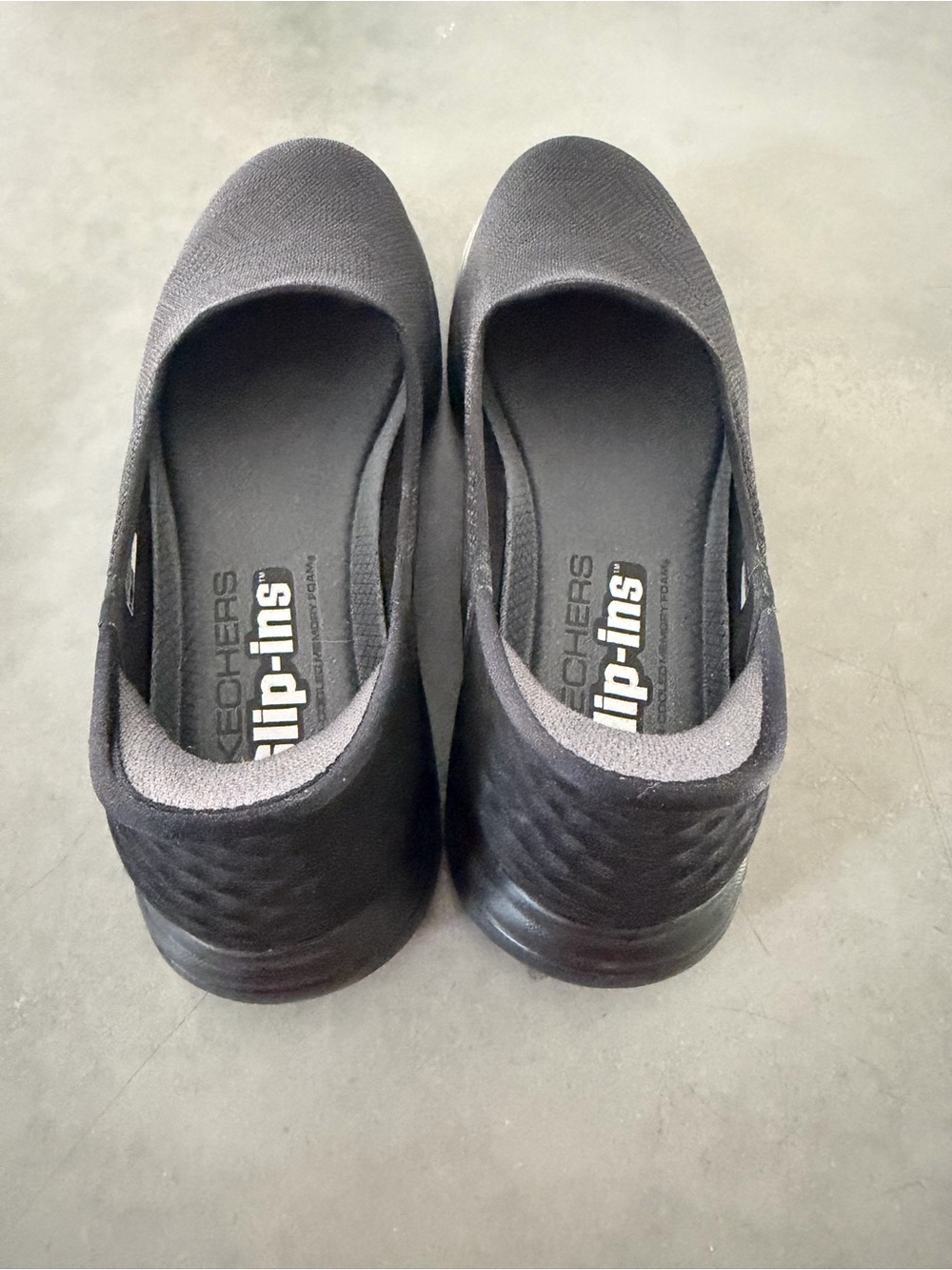 Skechers Women's Black Slip-On Slip-Ins Mules - Picture 2 of 3